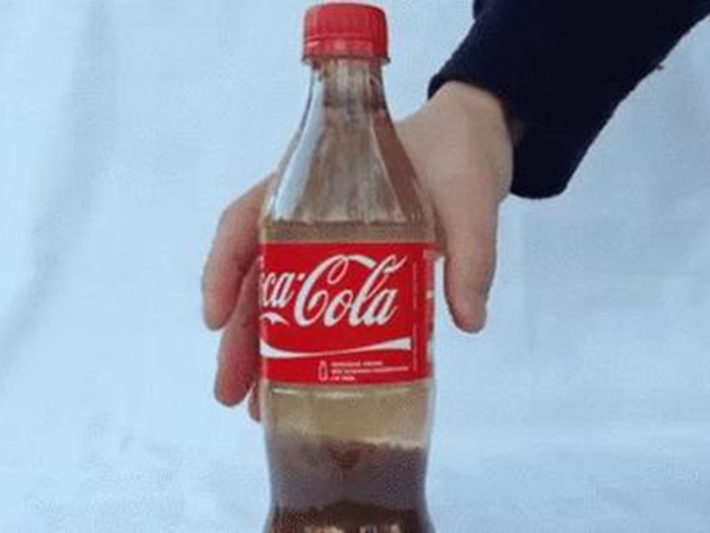 可口可樂公司被爆料飲料里摻消毒水！